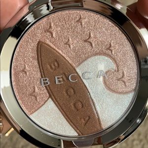 BECCA Passport To Glow Ocean Glow Australia Face